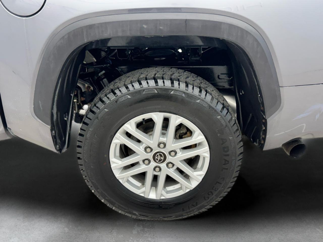 Toyota Tundra 4WD SR5 CrewMax 5.5' Bed (Natl) 2024