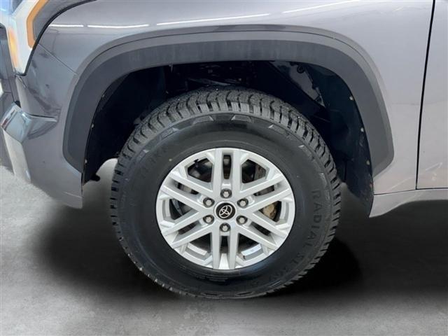 Toyota Tundra 4WD SR5 CrewMax 5.5' Bed (Natl) 2024