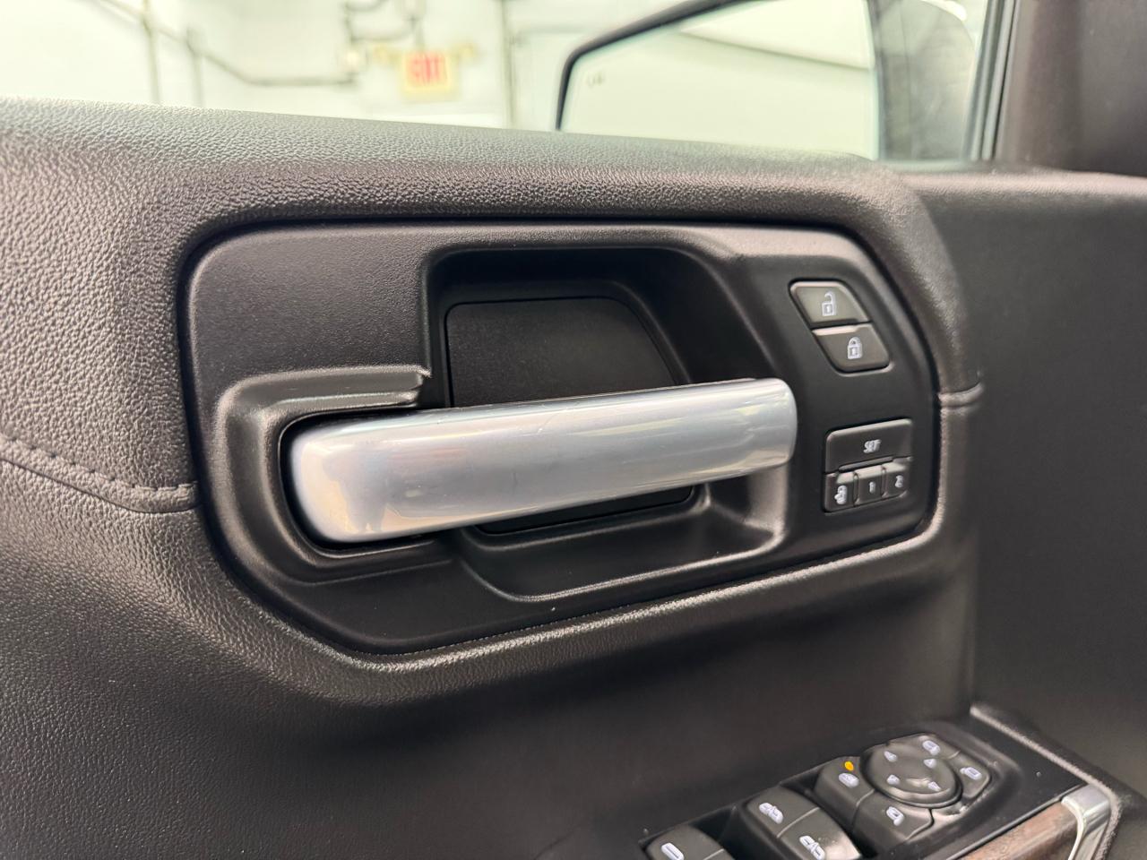 GMC Sierra 1500 4WD Crew Cab 157" Denali 2019