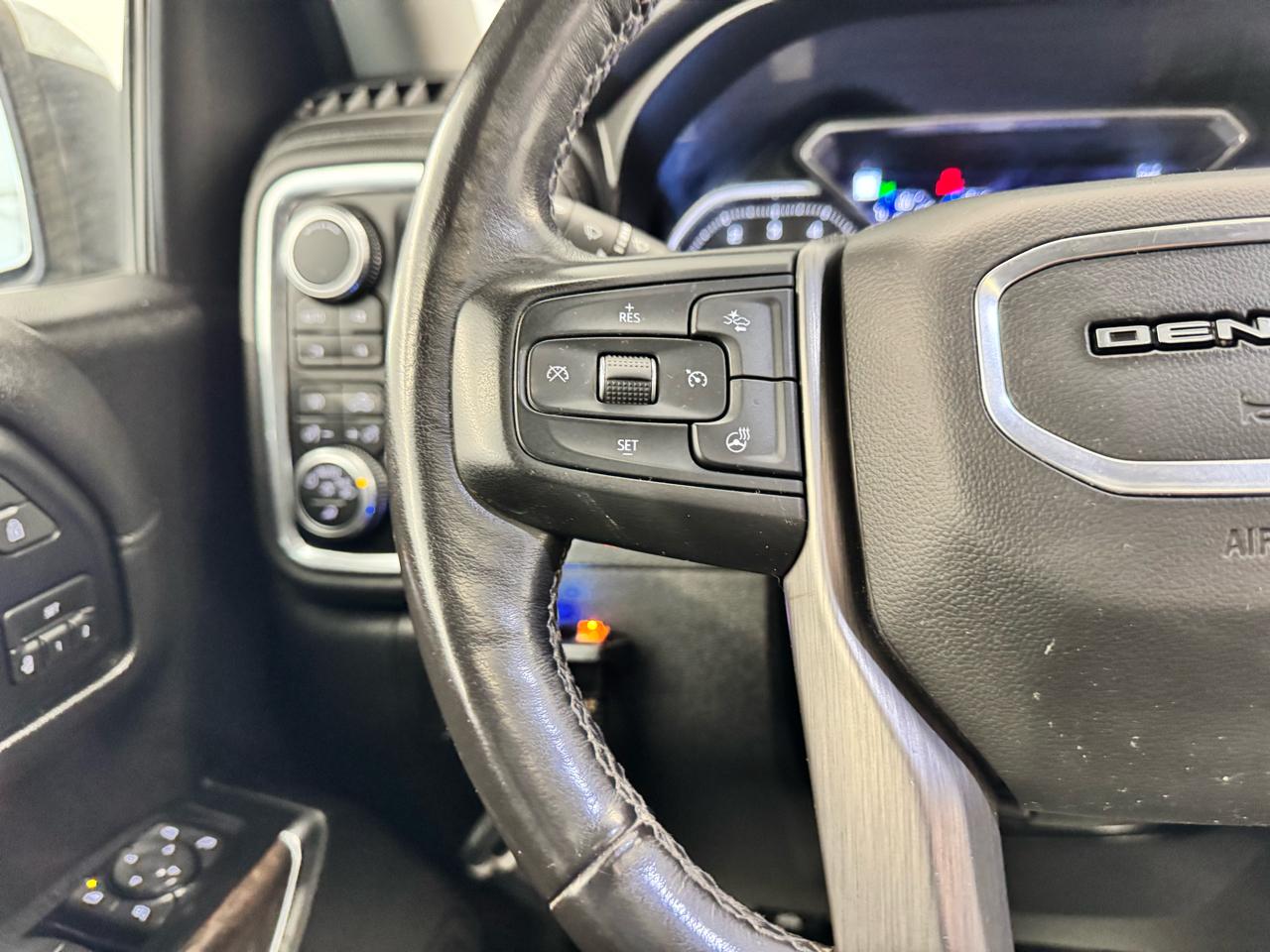GMC Sierra 1500 4WD Crew Cab 157" Denali 2019