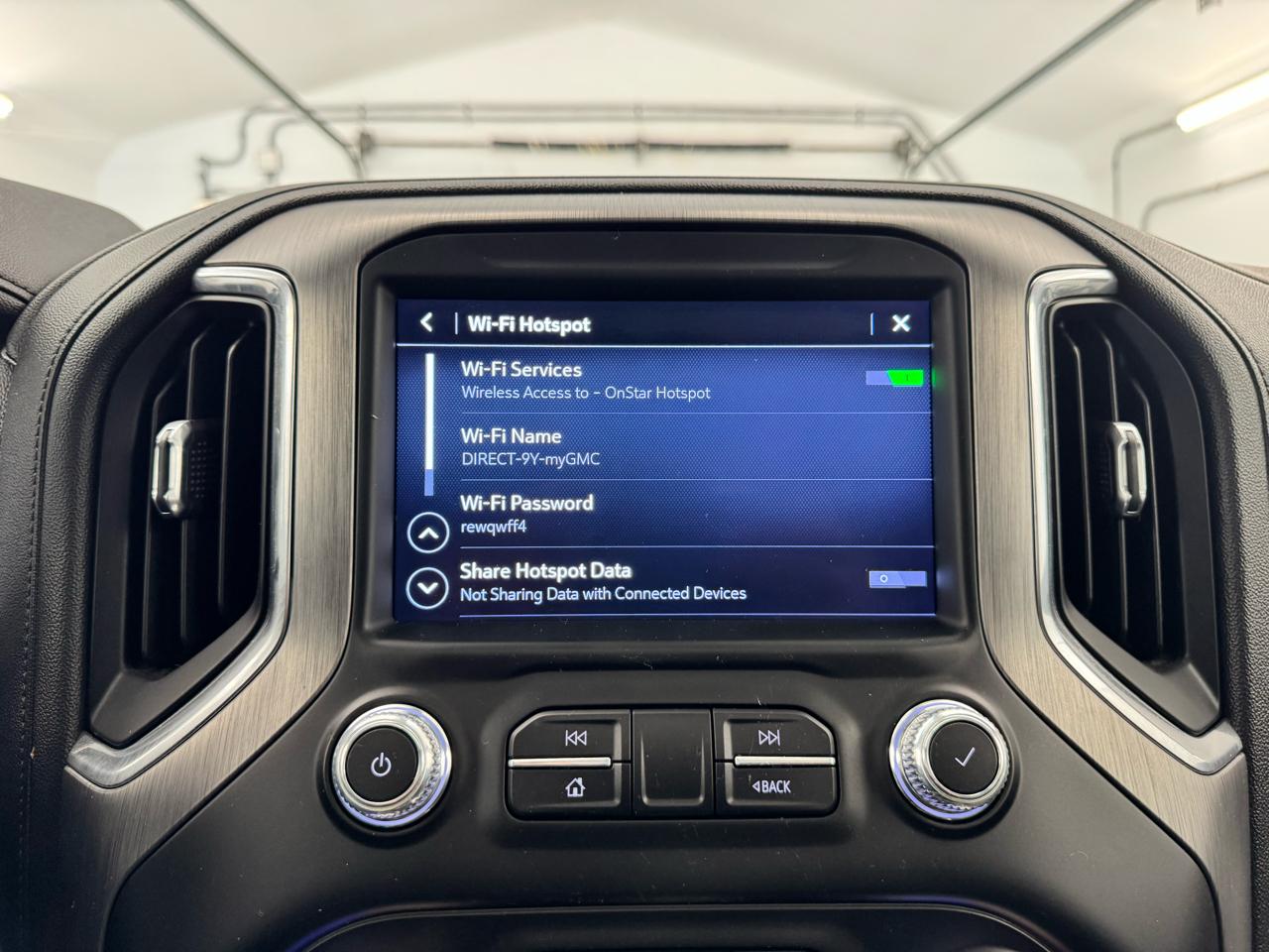 GMC Sierra 1500 4WD Crew Cab 157" Denali 2019