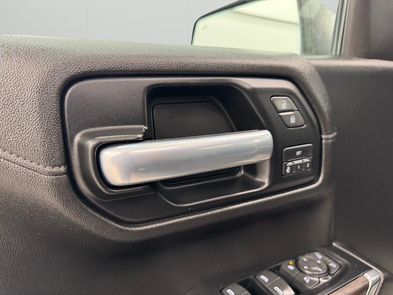GMC Sierra 1500 4WD Crew Cab 157" Denali 2019