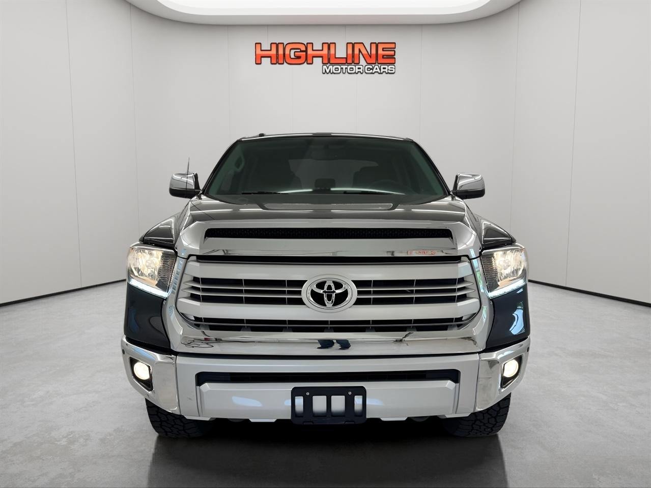 Toyota Tundra 4WD Truck CrewMax 5.7L V8 6-Spd AT Platinum (Natl) 2015