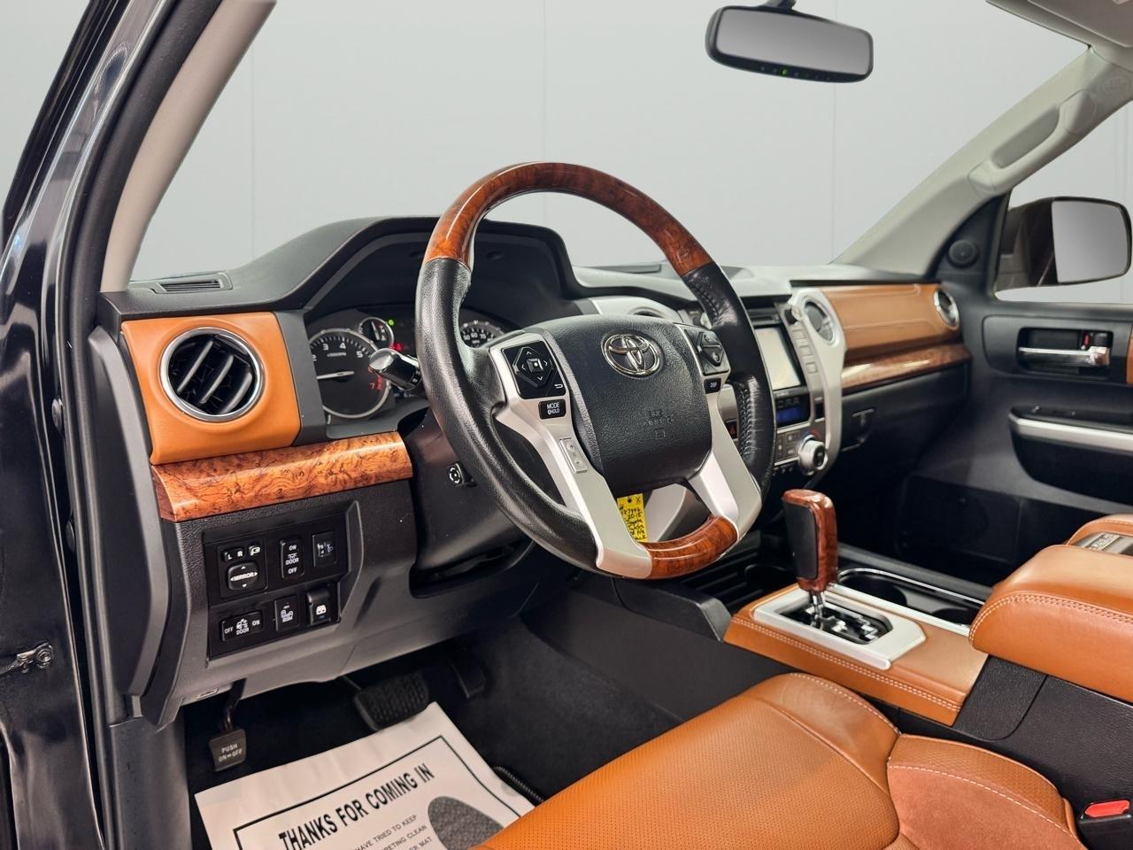 Toyota Tundra 4WD Truck CrewMax 5.7L V8 6-Spd AT Platinum (Natl) 2015