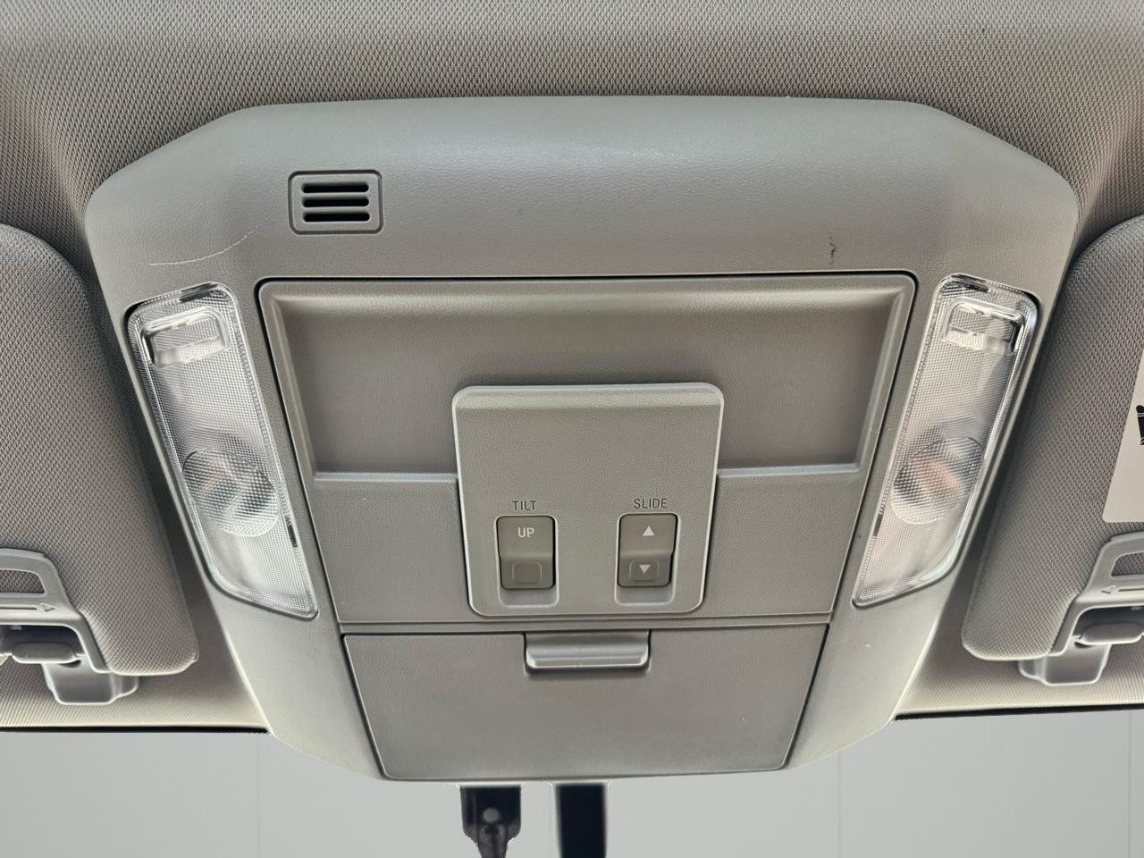 Toyota Tundra 4WD Truck CrewMax 5.7L V8 6-Spd AT Platinum (Natl) 2015