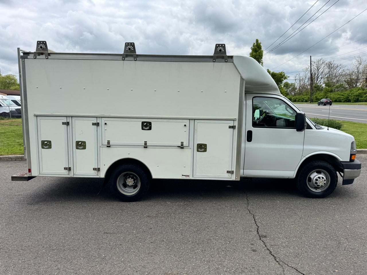 Chevrolet Express Commercial Cutaway 3500 Van 139" 2019