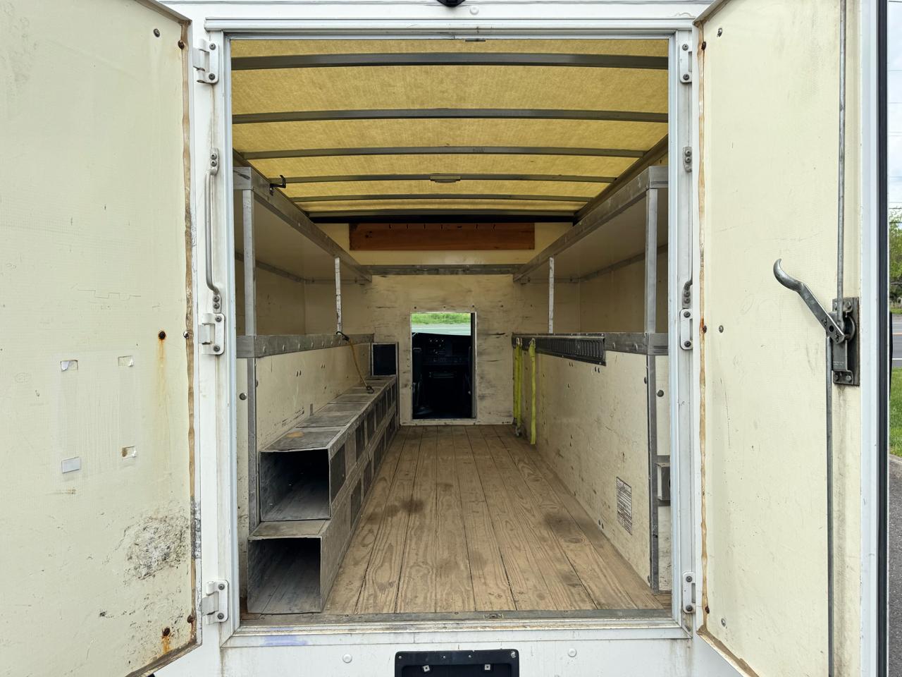 Chevrolet Express Commercial Cutaway 3500 Van 139" 2019