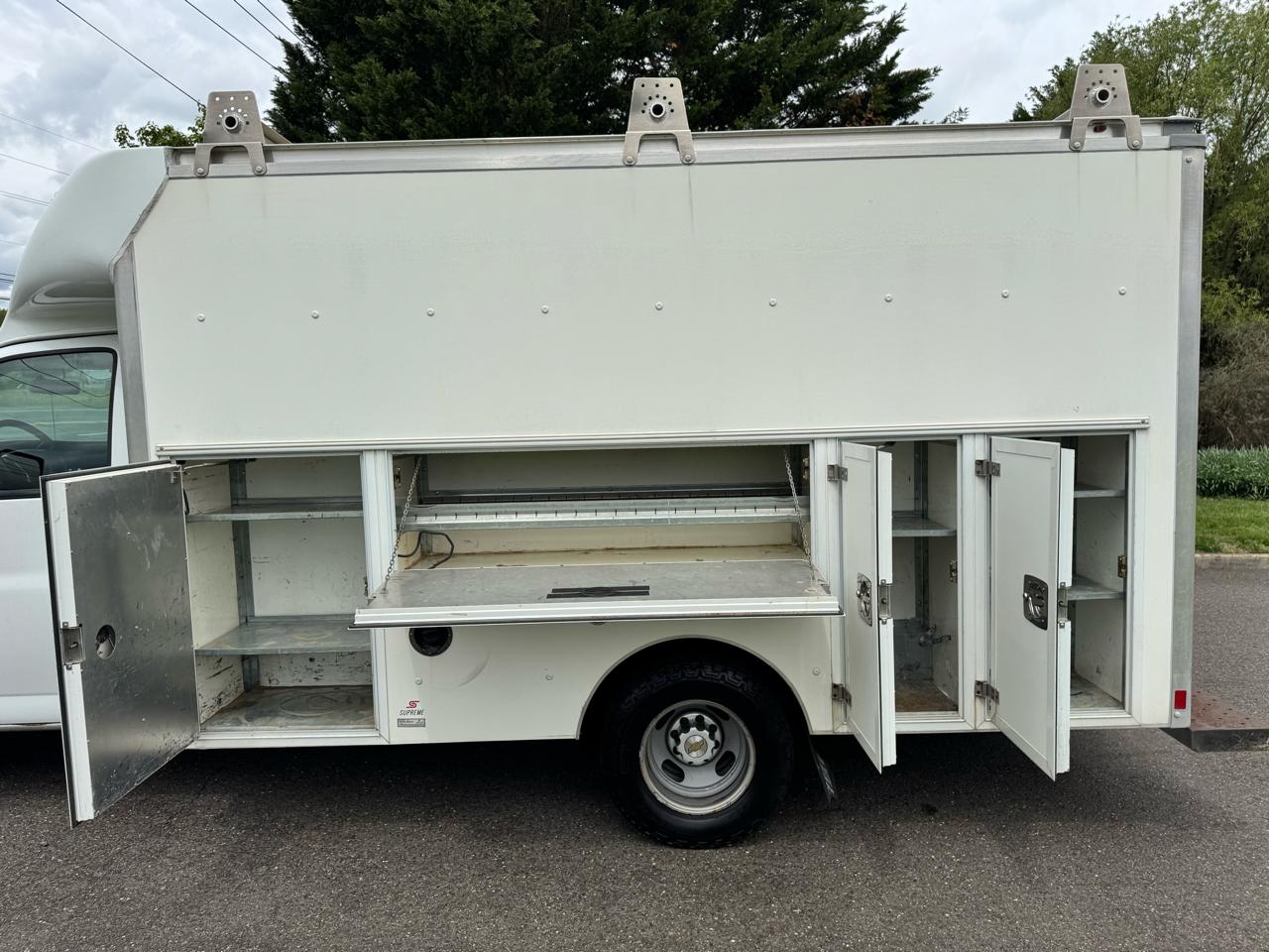 Chevrolet Express Commercial Cutaway 3500 Van 139" 2019