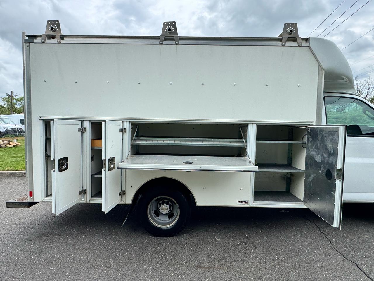 Chevrolet Express Commercial Cutaway 3500 Van 139" 2019