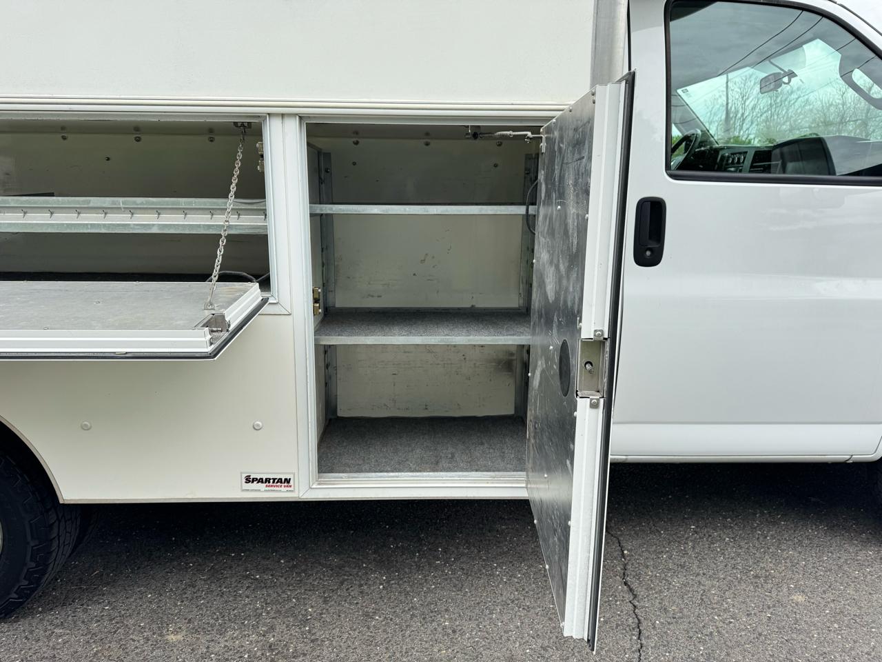 Chevrolet Express Commercial Cutaway 3500 Van 139" 2019