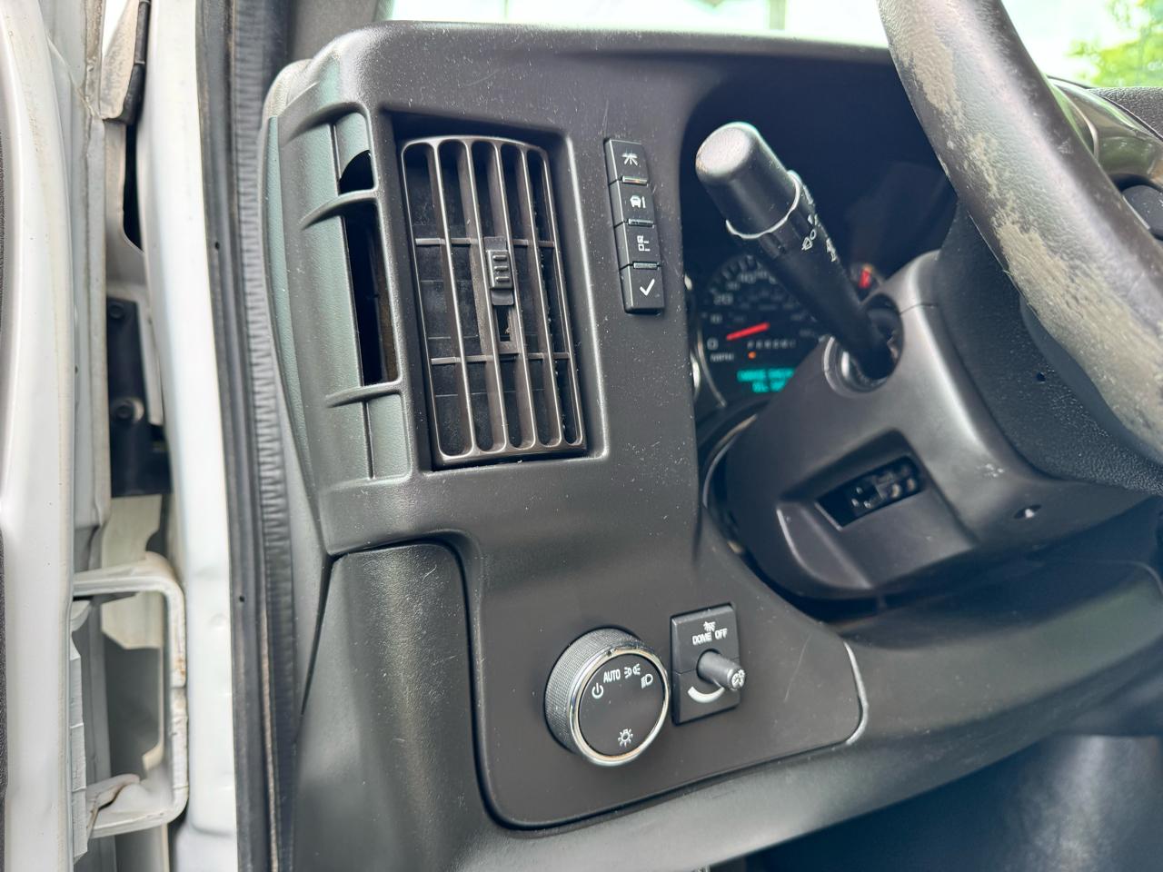 Chevrolet Express Commercial Cutaway 3500 Van 139" 2019
