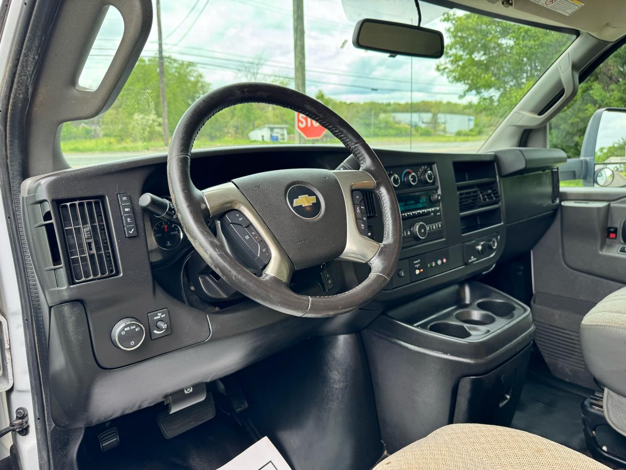 Chevrolet Express Commercial Cutaway 3500 Van 139" 2019