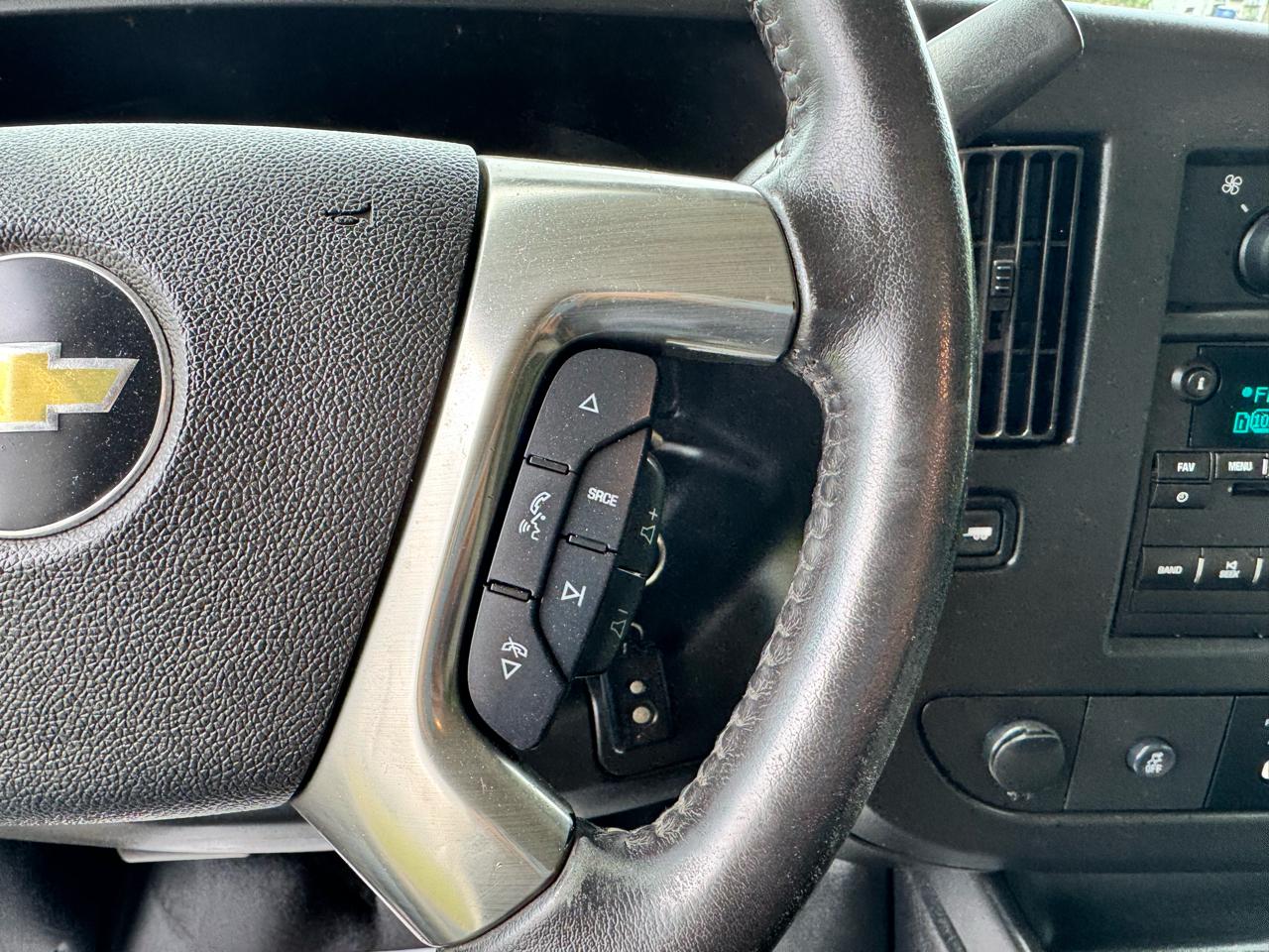 Chevrolet Express Commercial Cutaway 3500 Van 139" 2019