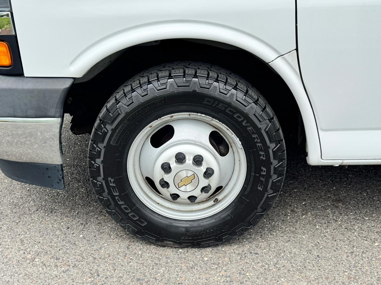 Chevrolet Express Commercial Cutaway 3500 Van 139" 2019