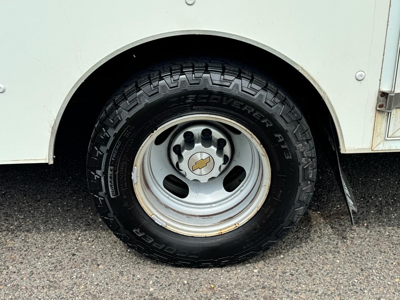 Chevrolet Express Commercial Cutaway 3500 Van 139" 2019