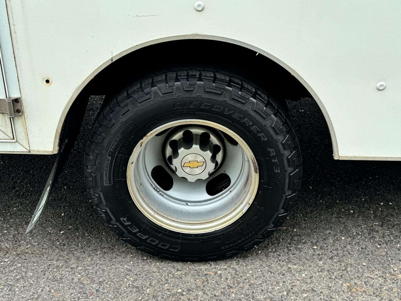 Chevrolet Express Commercial Cutaway 3500 Van 139" 2019