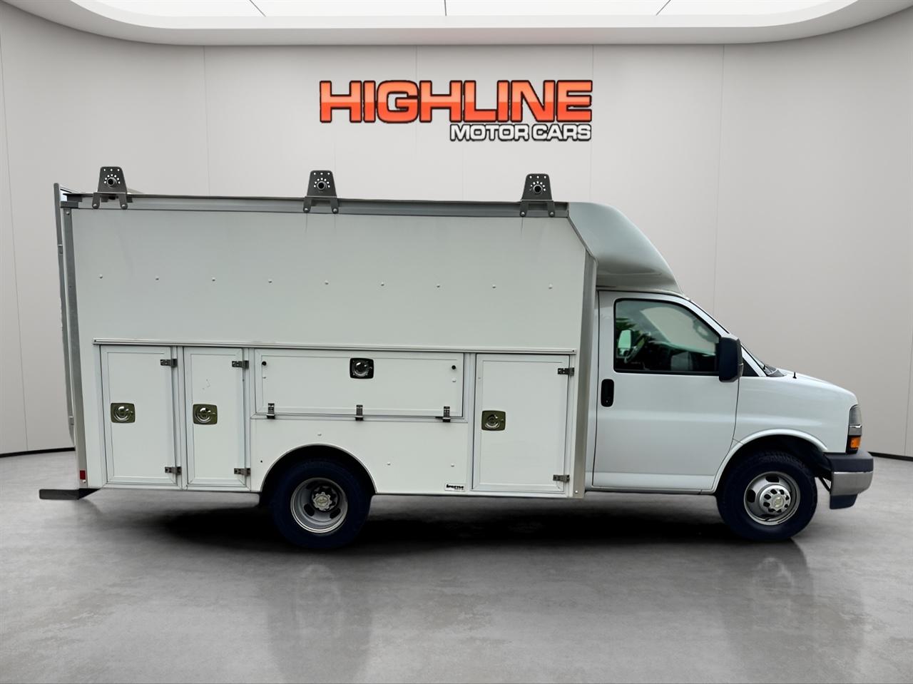 Chevrolet Express Commercial Cutaway 3500 Van 139" 2019
