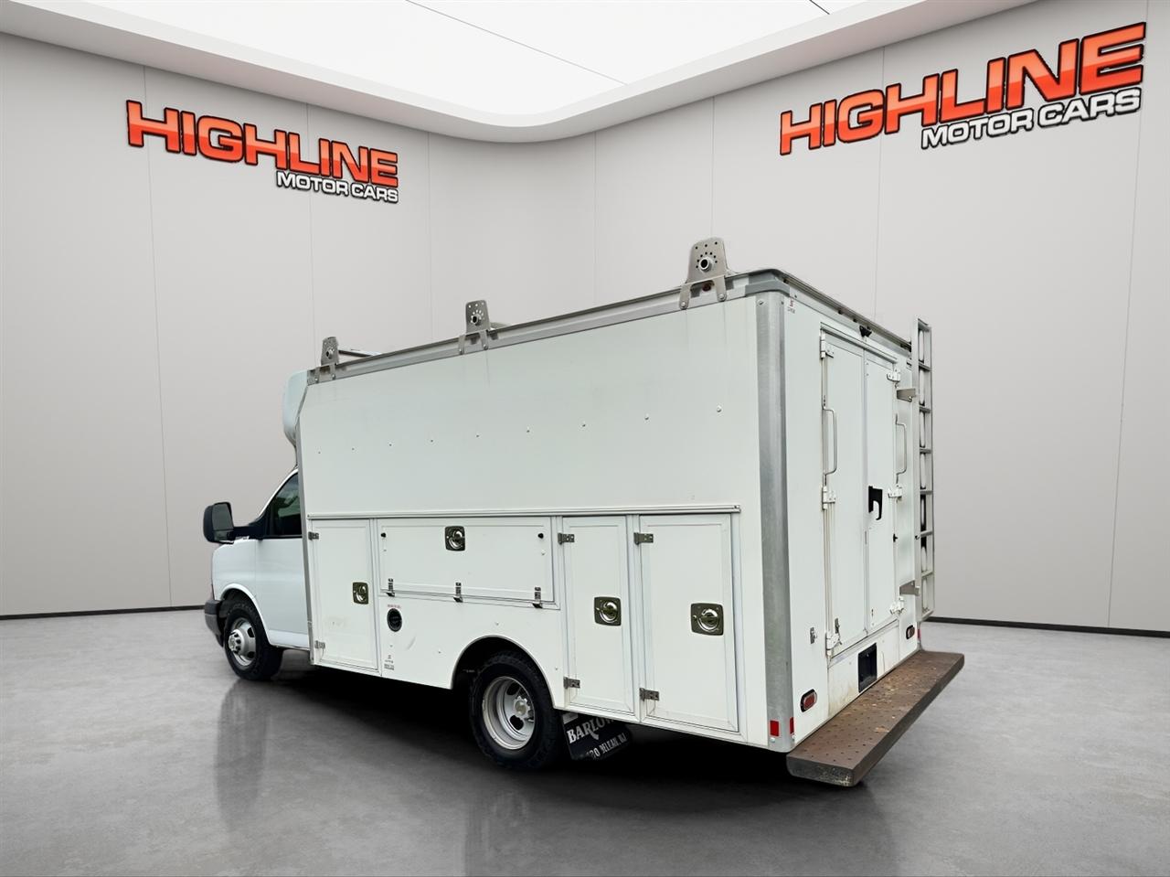 Chevrolet Express Commercial Cutaway 3500 Van 139" 2019