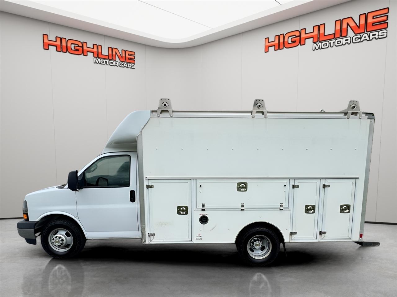 Chevrolet Express Commercial Cutaway 3500 Van 139" 2019