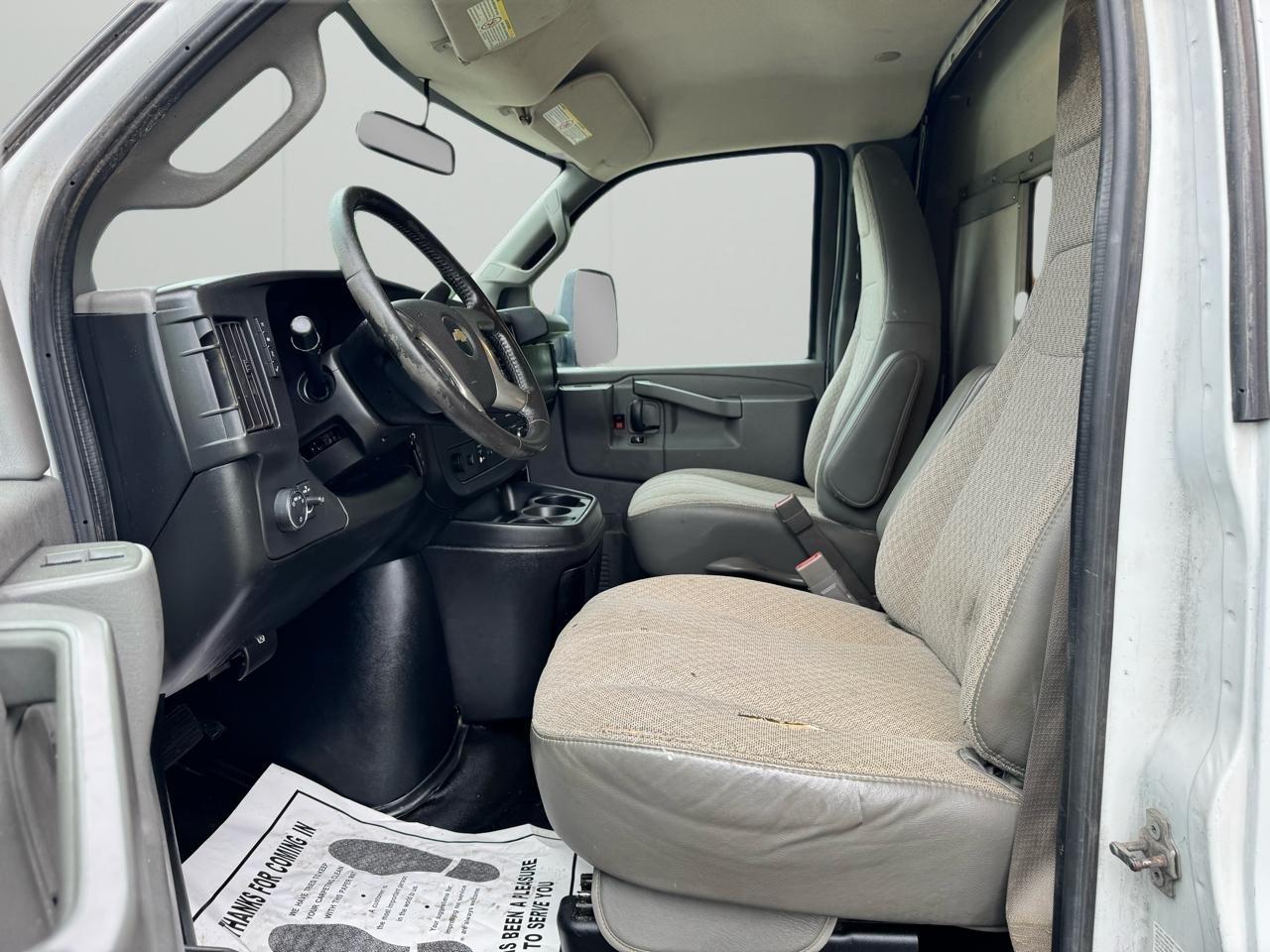 Chevrolet Express Commercial Cutaway 3500 Van 139" 2019