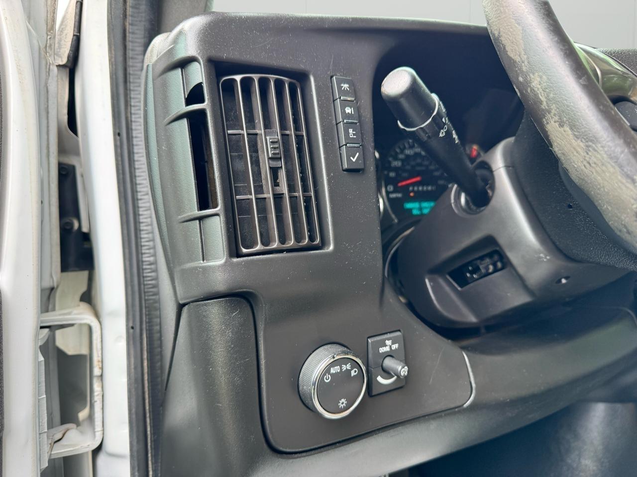 Chevrolet Express Commercial Cutaway 3500 Van 139" 2019