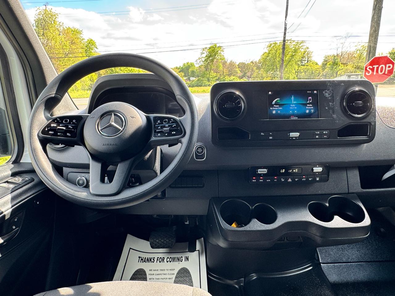 Mercedes-Benz Sprinter Passenger Van 2500 Standard Roof I4 Diesel 144" RWD 2024