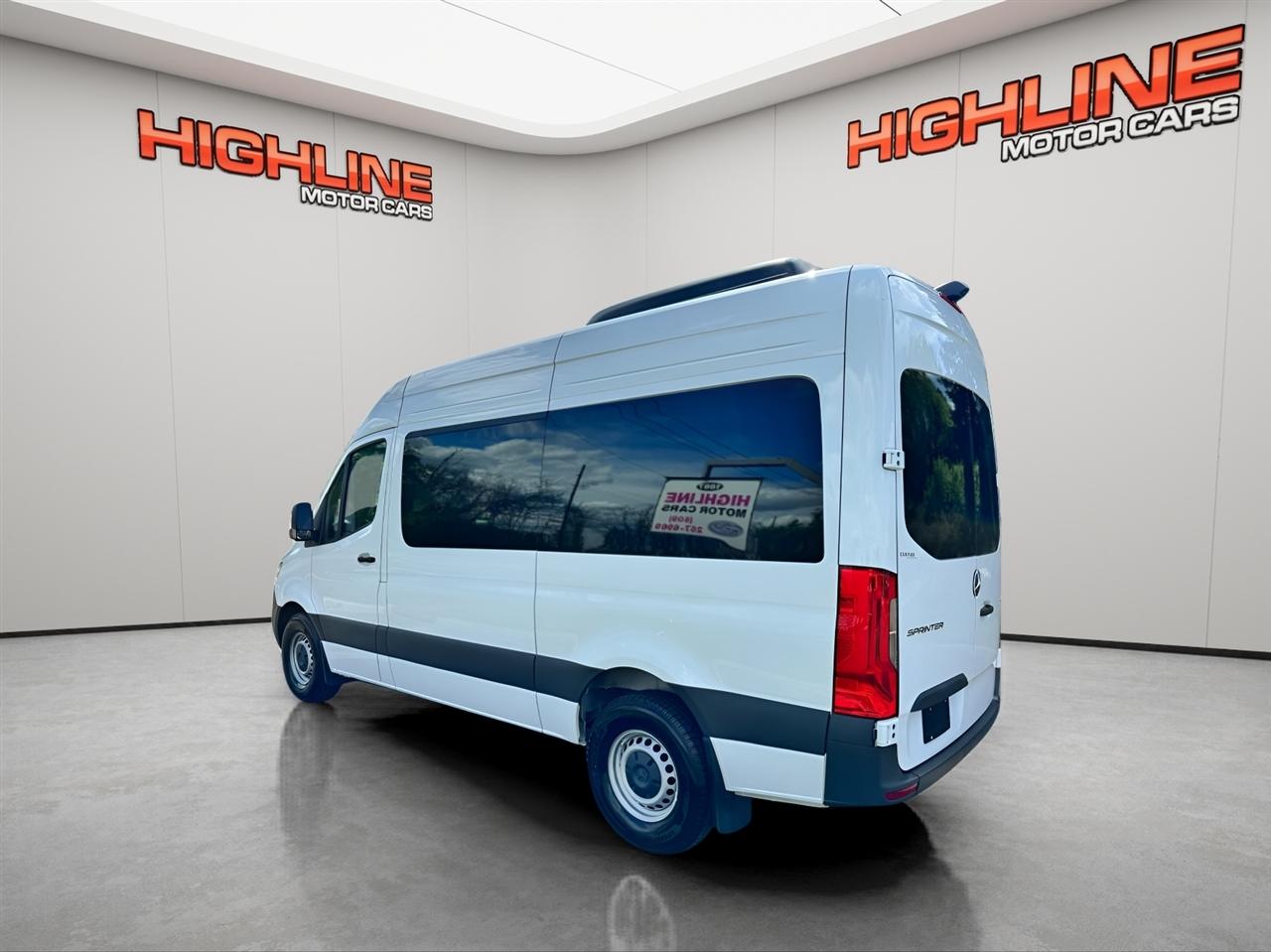 Mercedes-Benz Sprinter Passenger Van 2500 Standard Roof I4 Diesel 144" RWD 2024