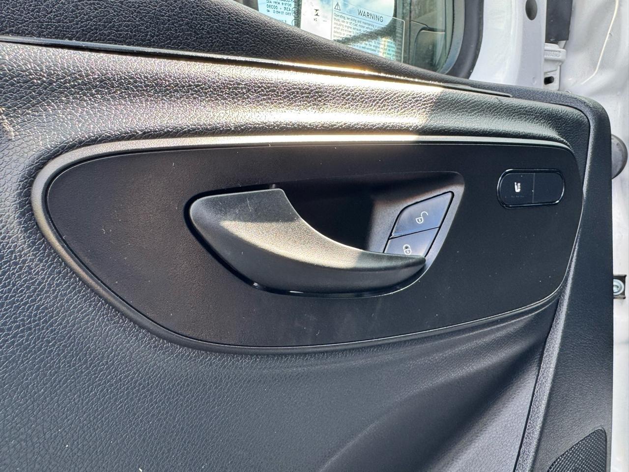 Mercedes-Benz Sprinter Passenger Van 2500 Standard Roof I4 Diesel 144" RWD 2024