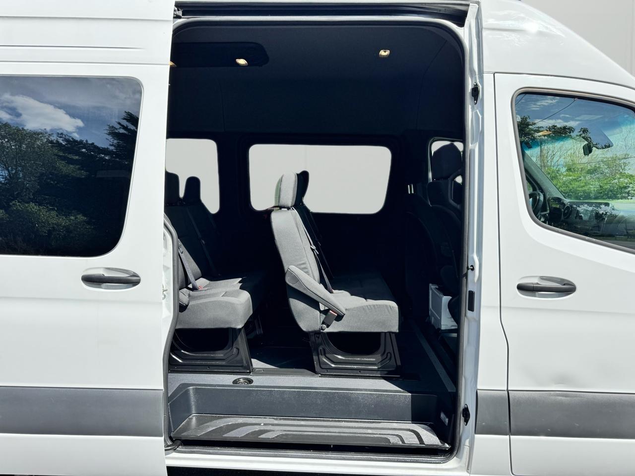 Mercedes-Benz Sprinter Passenger Van 2500 Standard Roof I4 Diesel 144" RWD 2024