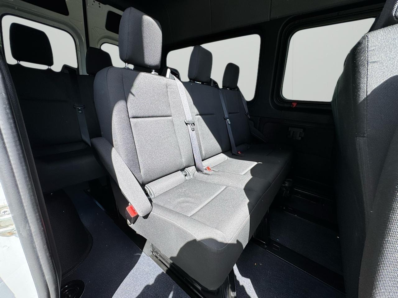 Mercedes-Benz Sprinter Passenger Van 2500 Standard Roof I4 Diesel 144" RWD 2024