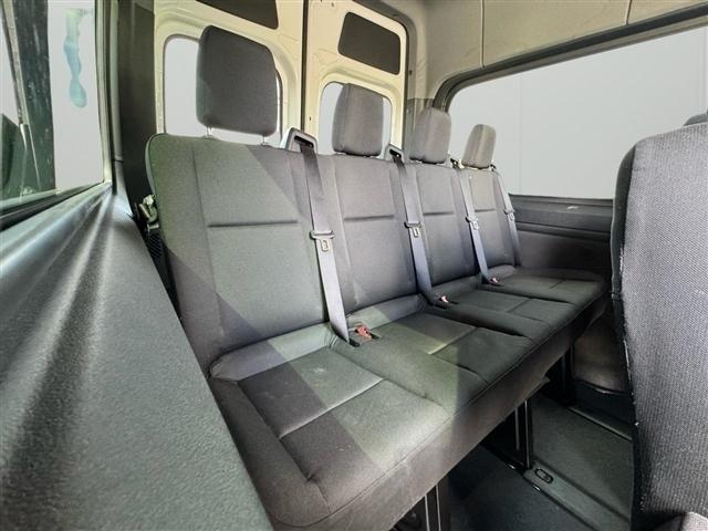 Mercedes-Benz Sprinter Passenger Van 2500 Standard Roof I4 Diesel 144" RWD 2024