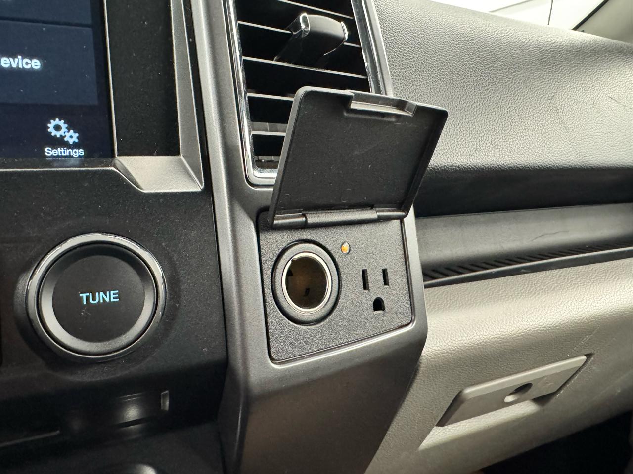 Ford F-150 Platinum 4WD SuperCrew 5.5' Box 2017
