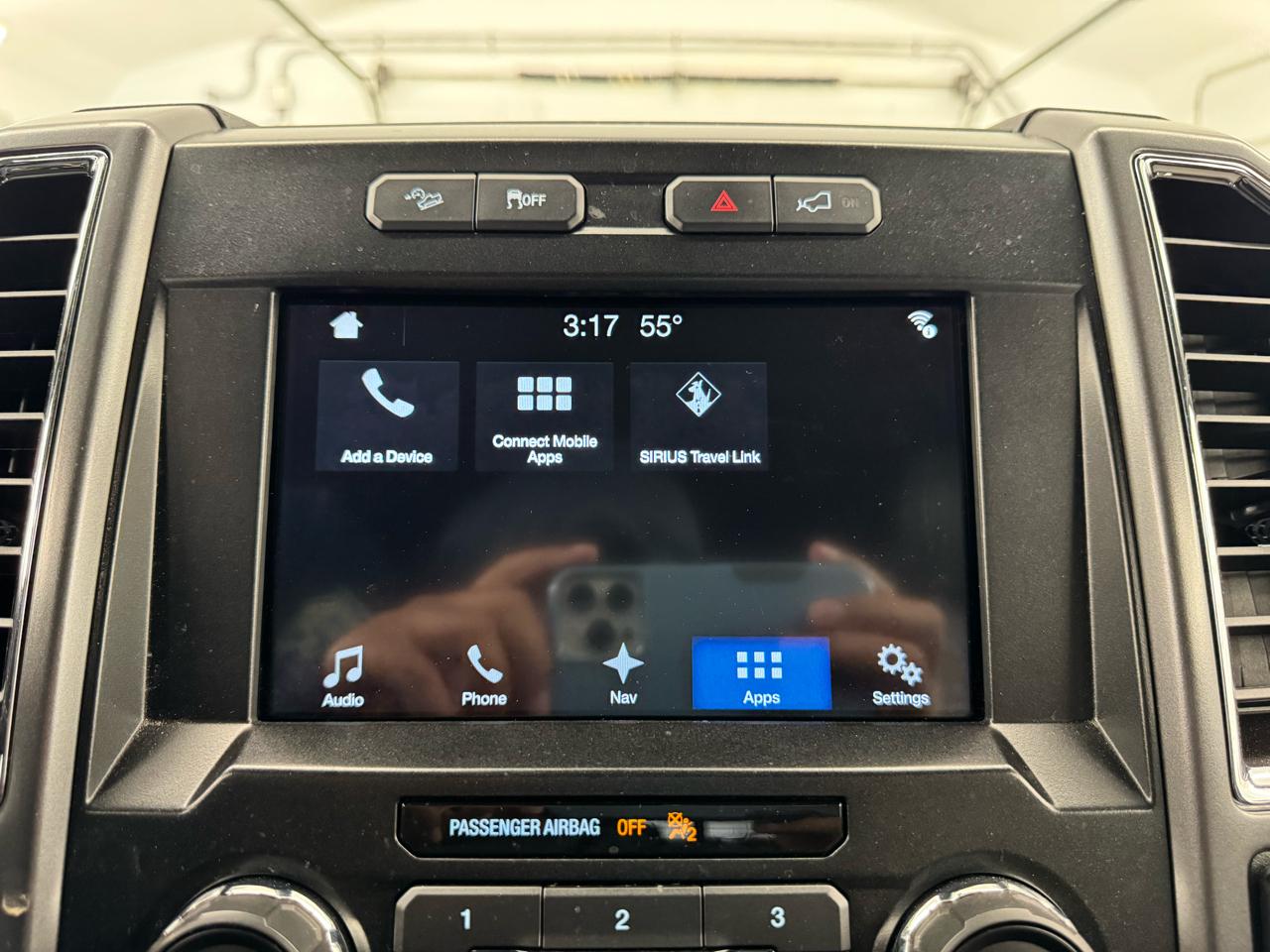 Ford F-150 Platinum 4WD SuperCrew 5.5' Box 2017