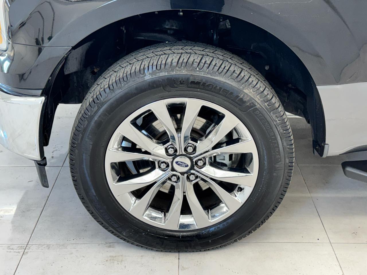 Ford F-150 Platinum 4WD SuperCrew 5.5' Box 2017