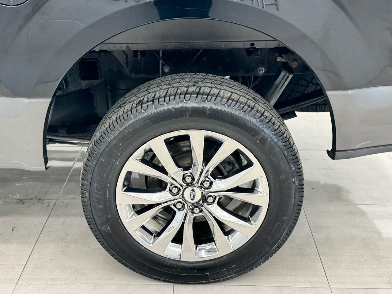 Ford F-150 Platinum 4WD SuperCrew 5.5' Box 2017