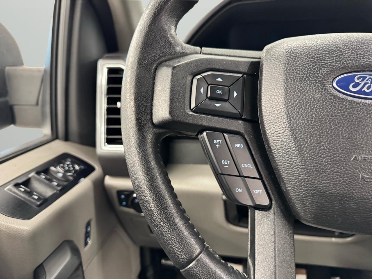 Ford F-150 Platinum 4WD SuperCrew 5.5' Box 2017