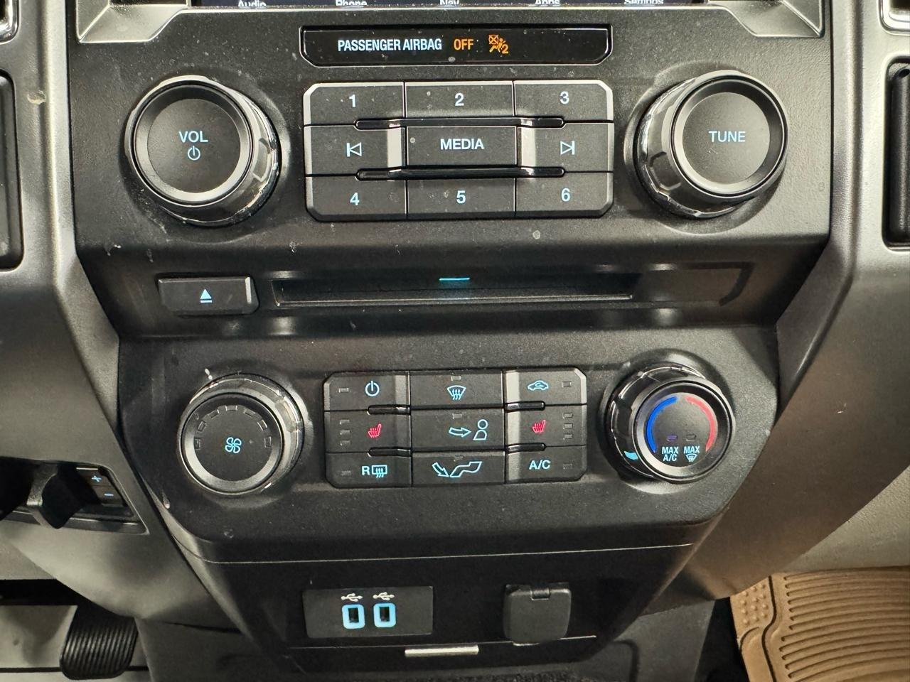 Ford F-150 Platinum 4WD SuperCrew 5.5' Box 2017