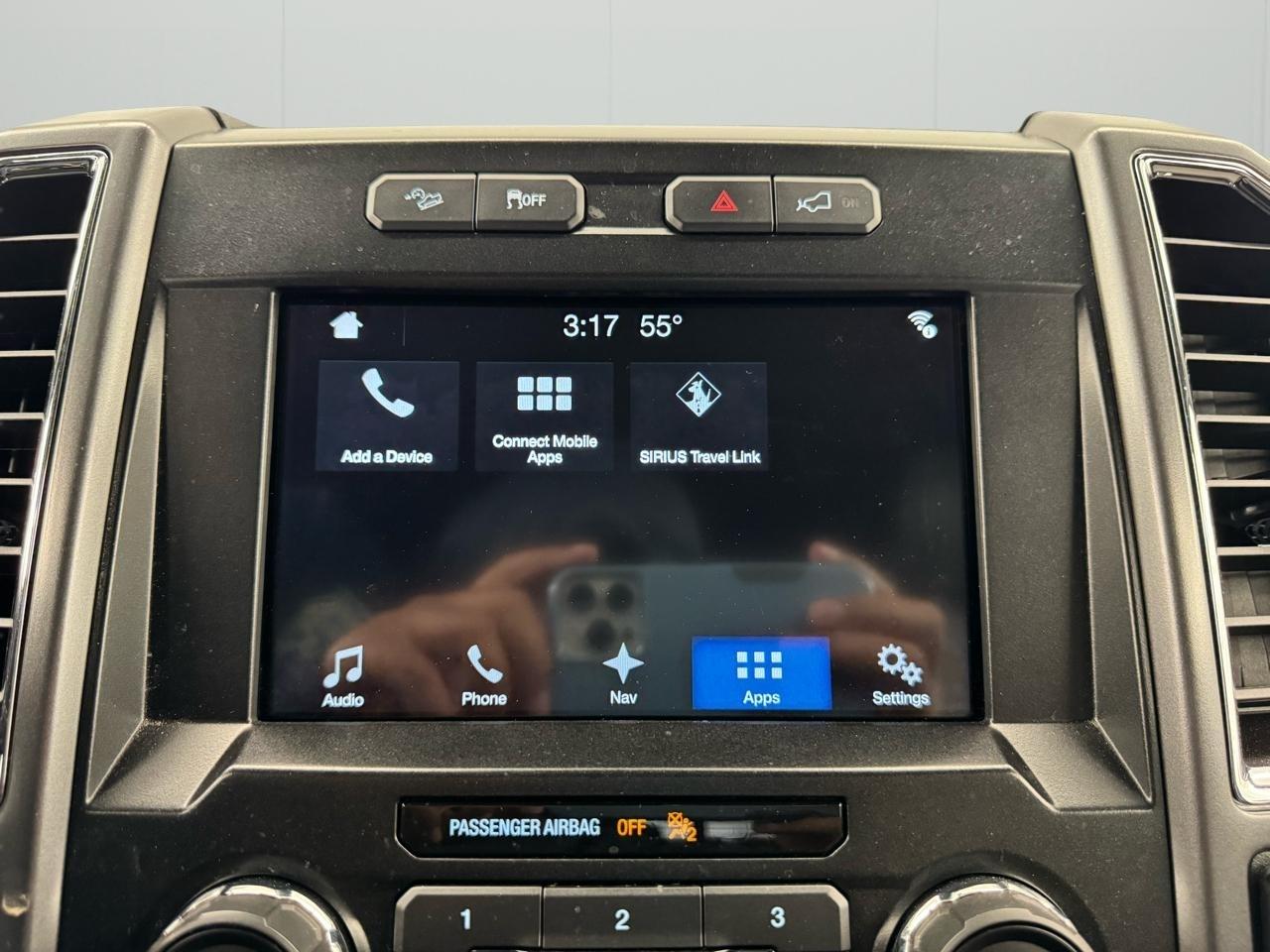 Ford F-150 Platinum 4WD SuperCrew 5.5' Box 2017