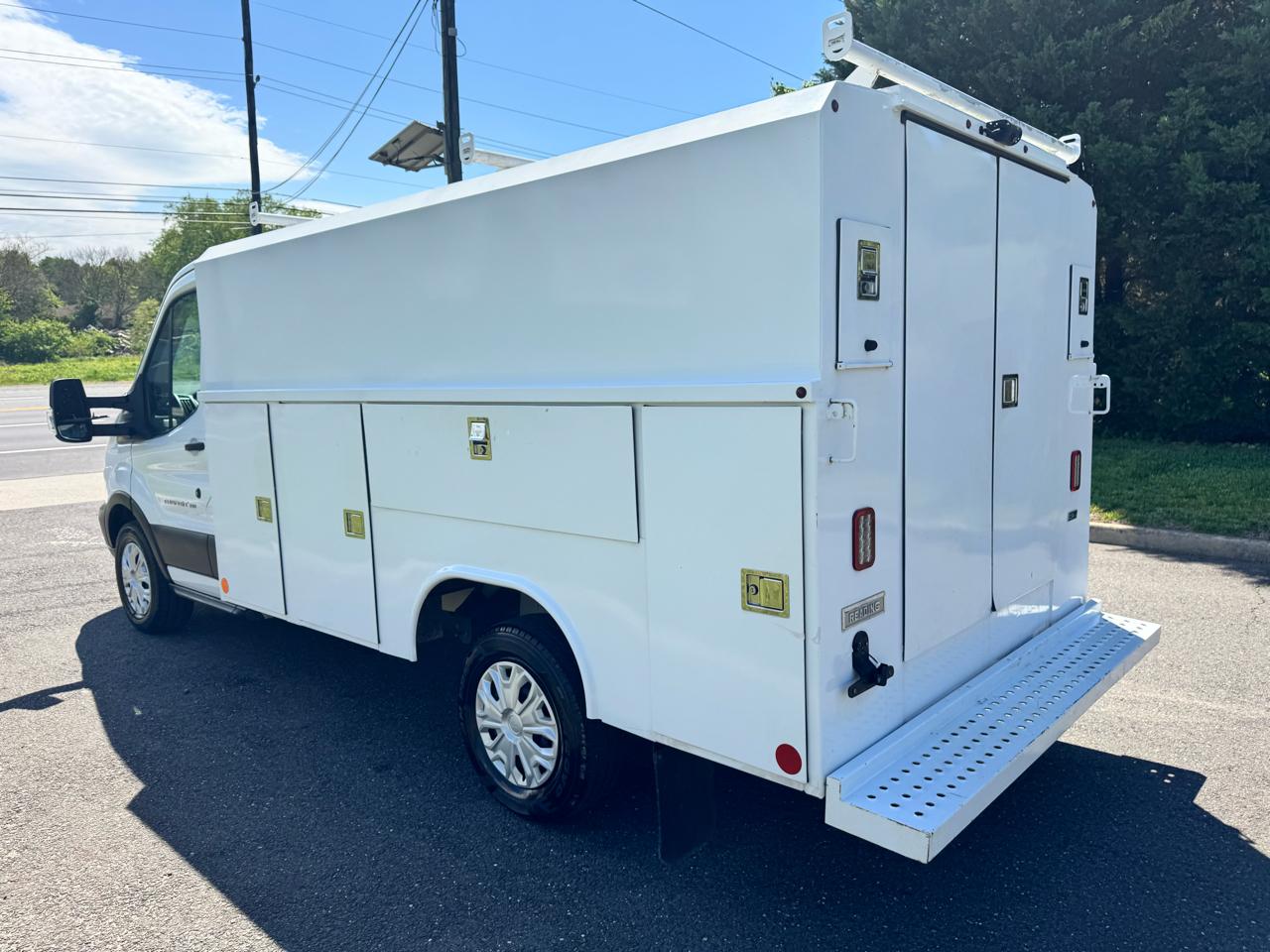 Ford Transit Cutaway T-350 SRW 138" WB 9500 GVWR 2019