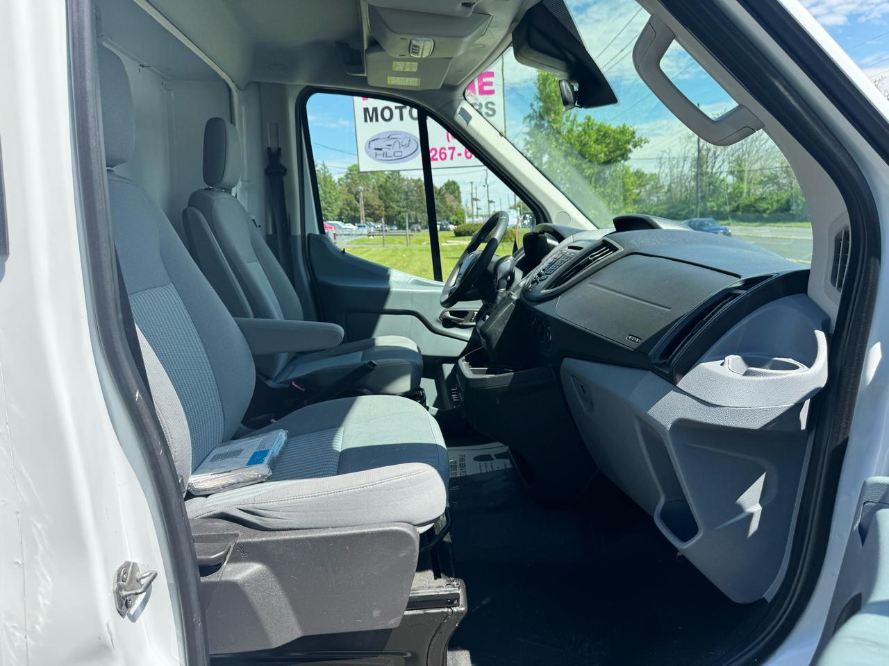 Ford Transit Cutaway T-350 SRW 138" WB 9500 GVWR 2019
