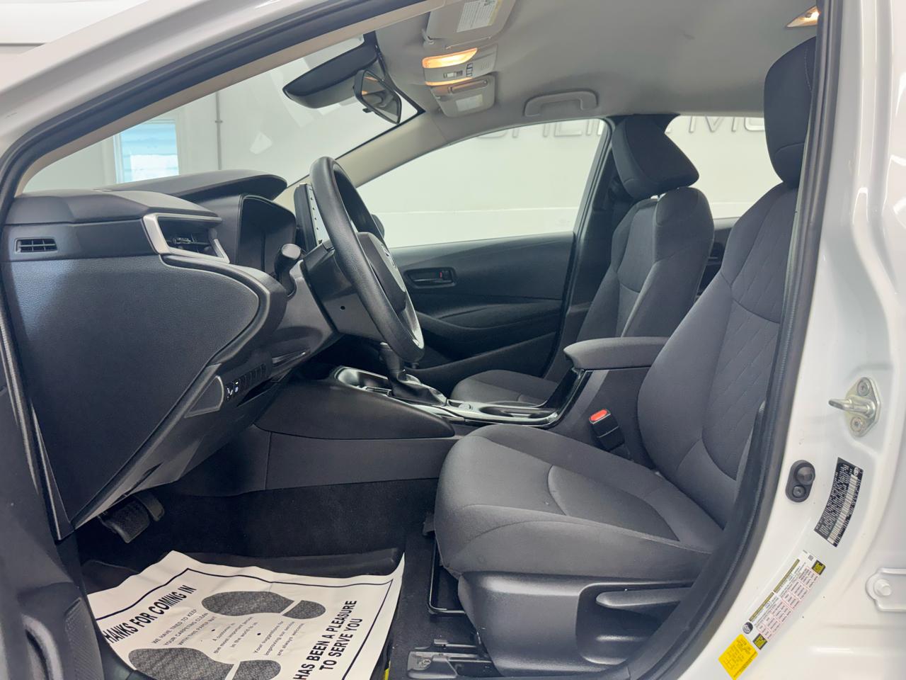 Toyota Corolla LE CVT (Natl) 2022