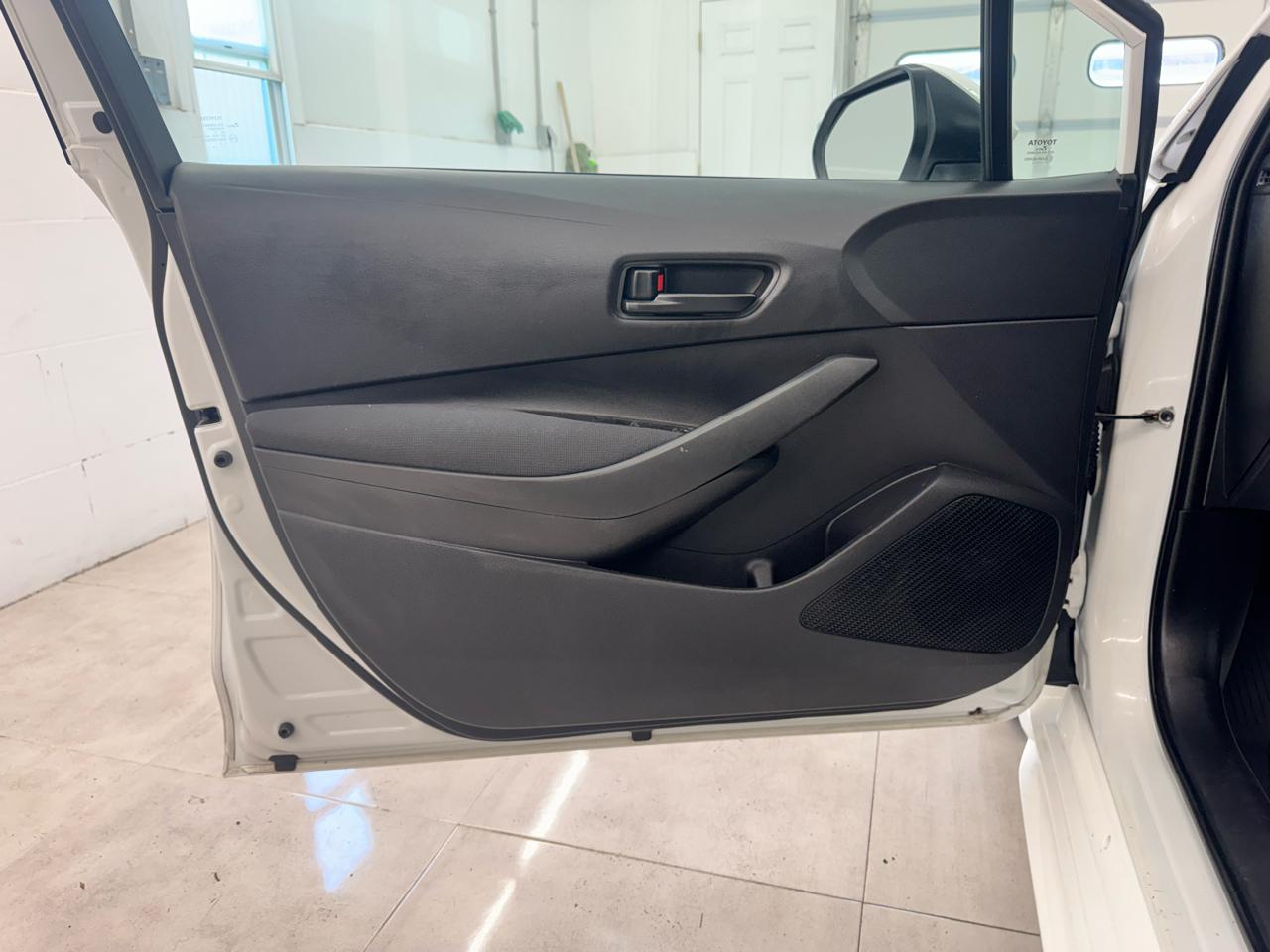 Toyota Corolla LE CVT (Natl) 2022