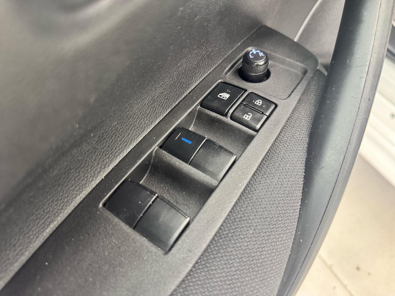 Toyota Corolla LE CVT (Natl) 2022