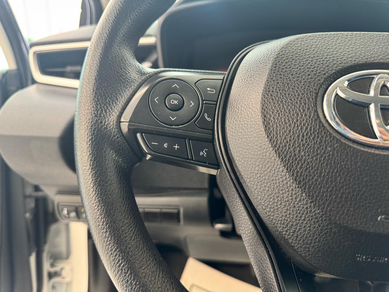 Toyota Corolla LE CVT (Natl) 2022