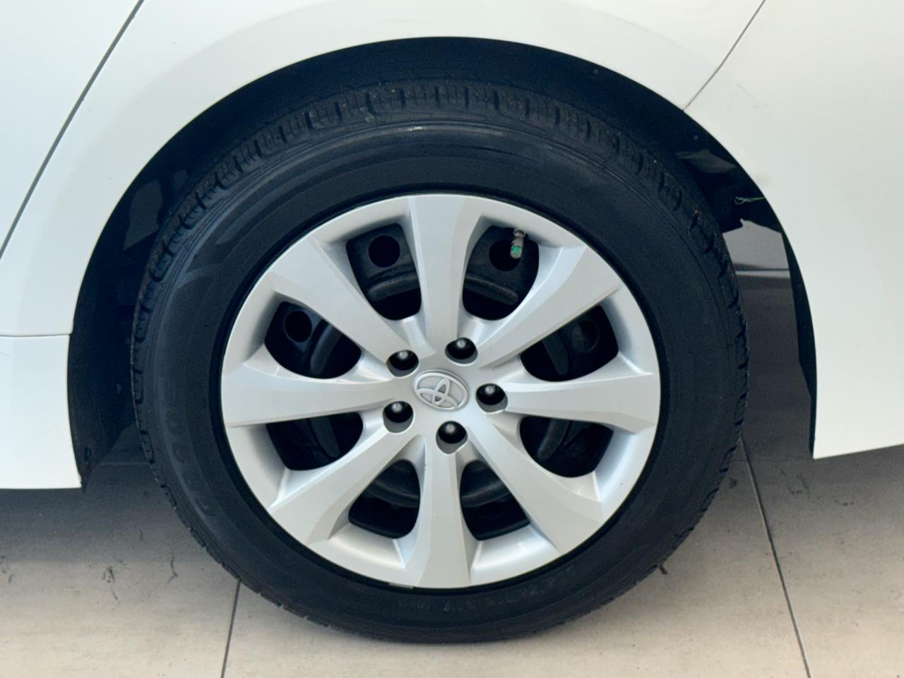 Toyota Corolla LE CVT (Natl) 2022