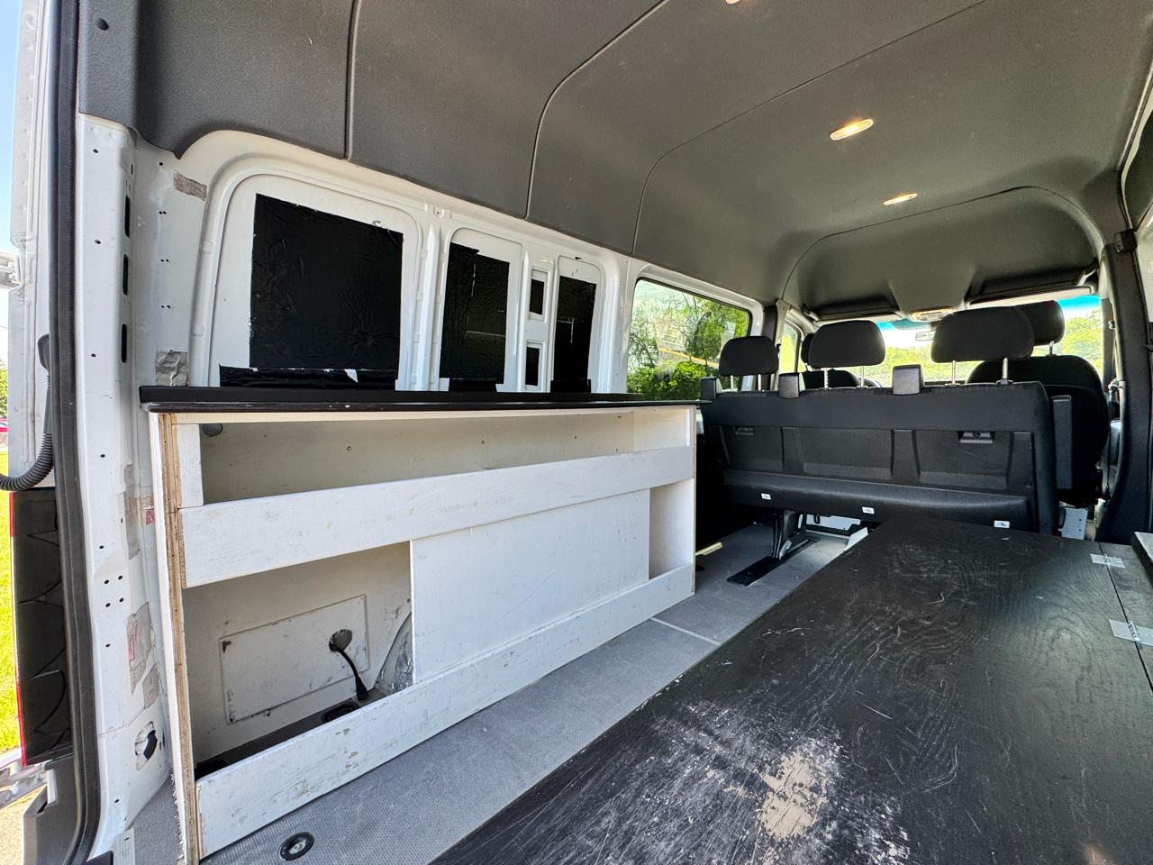 Mercedes-Benz Sprinter Van 2500 Standard Roof V6 144" 4WD 2020