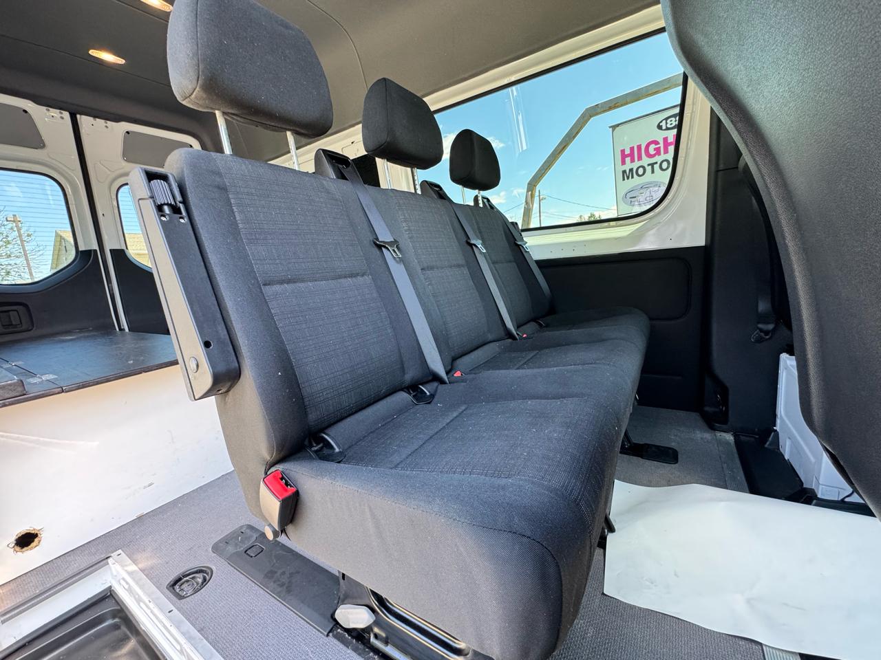 Mercedes-Benz Sprinter Van 2500 Standard Roof V6 144" 4WD 2020