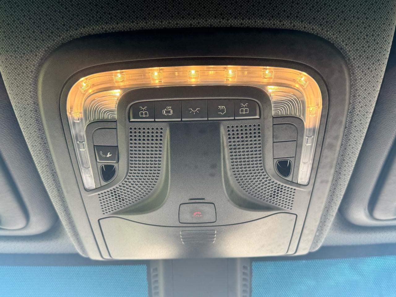 Mercedes-Benz Sprinter Van 2500 Standard Roof V6 144" 4WD 2020