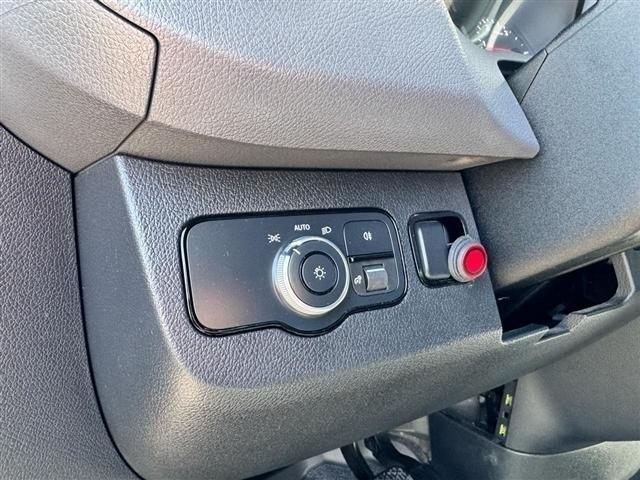 Mercedes-Benz Sprinter Van 2500 Standard Roof V6 144" 4WD 2020