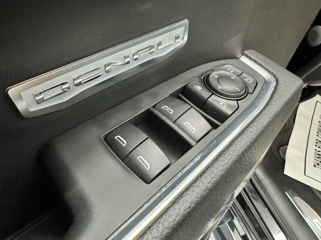 GMC Sierra 1500 4WD Crew Cab 157" Denali 2023